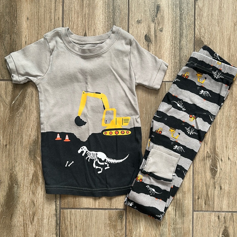 Old Navy Boy’s Pajamas 3T